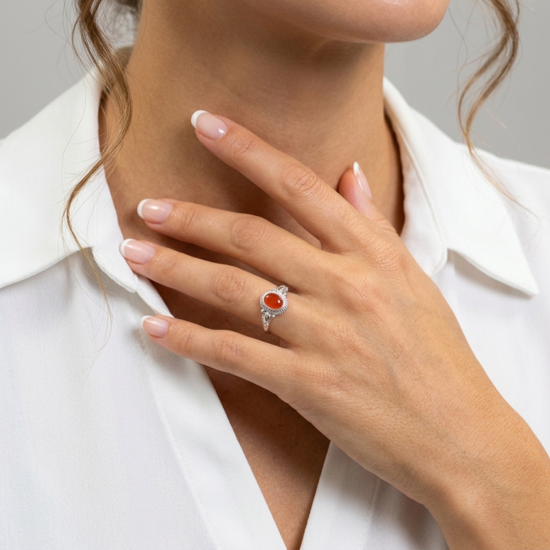 Bague Argent 925 Cornaline Pierre ovale 7x5mm porté