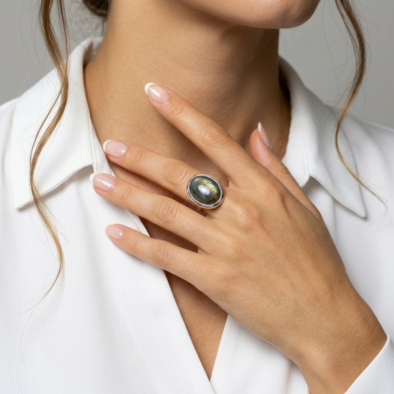 Bague Argent 925 Labradorite Cabochon Ovale 20x15mm porté