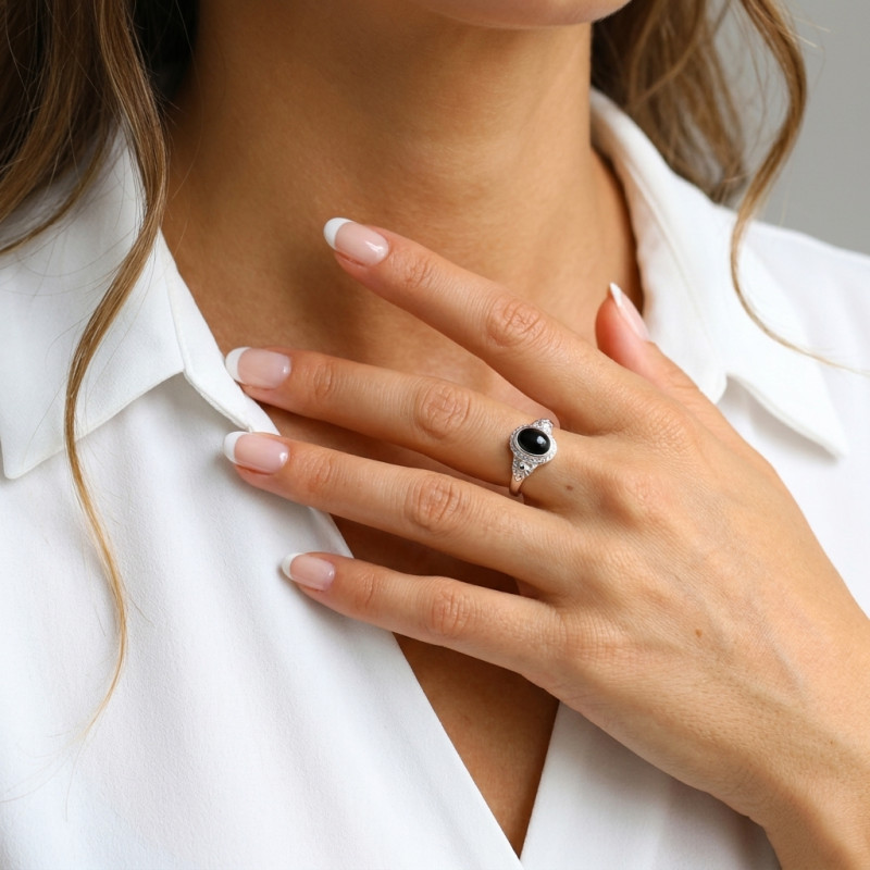 Bague Argent 925 Onyx Ovale 8x6mm porté