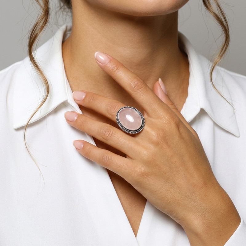Bague Argent 925 Quartz Rose Cabochon Ovale 25x18mm porté