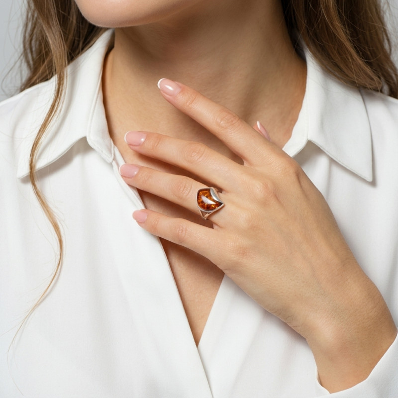Bague Argent  Ambre Taille Fantaisie porté