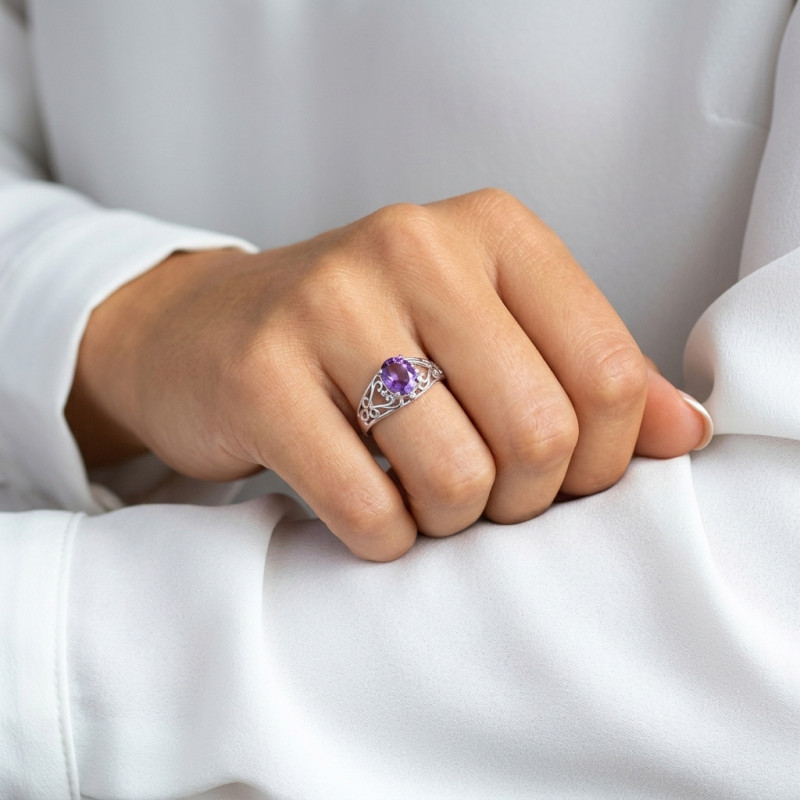Bague Argent Arabesques et Améthyste porté