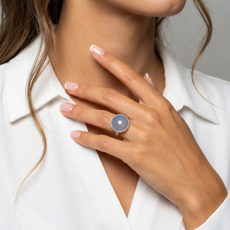 Bague Argent Calcédoine Bleue Ronde 20mm porté