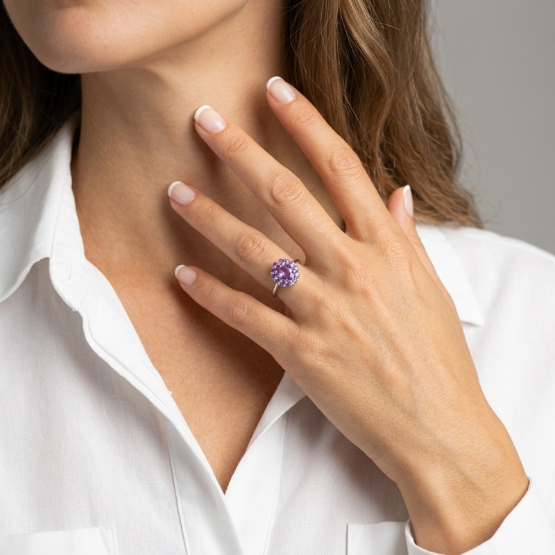 Bague Argent et Améthystes forme marquise porté