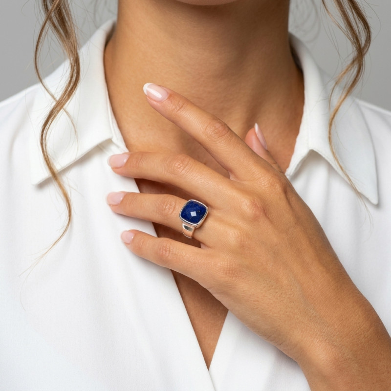 Bague Argent Lapis Lazuli Coussin 12mm porté