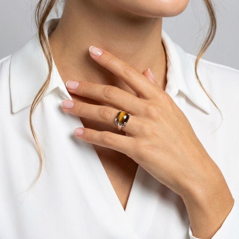 Bague Argent  Oeil de tigre Coussin 12mm porté