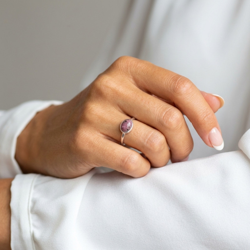 Bague Argent Rhodonite Ovale 9x7mm porté