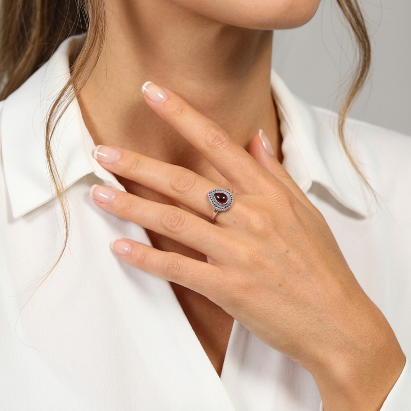 Bague Bohème Argent 925 Grenat Poire 8x6mm porté