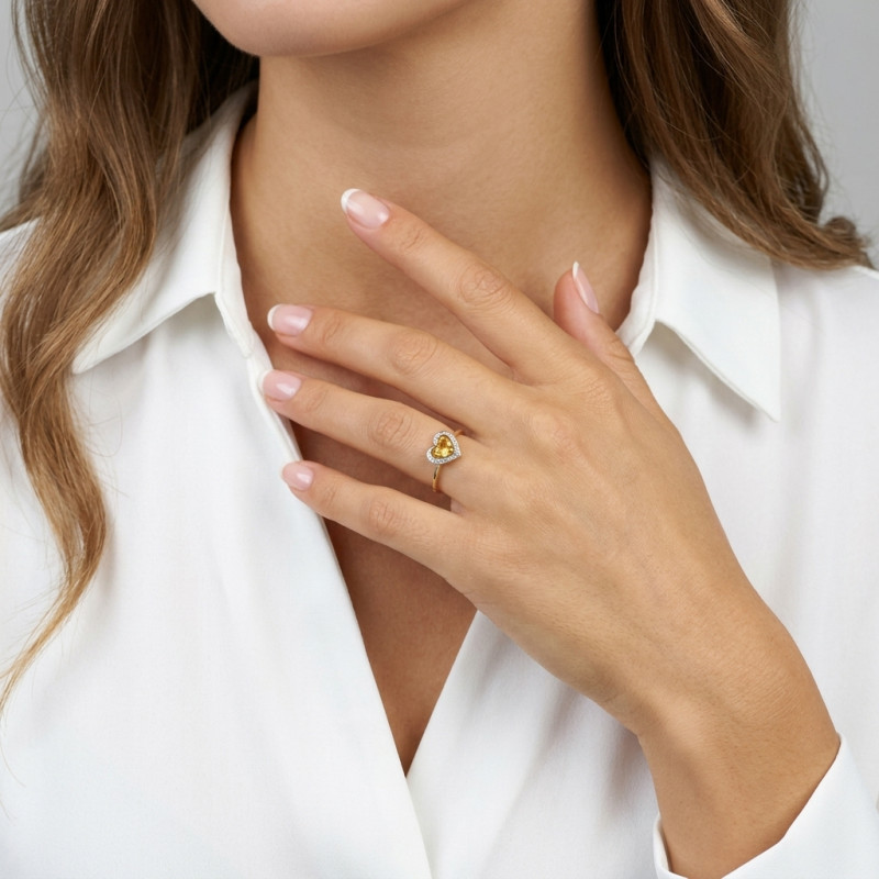 Bague Coeur Or jaune 375 Citrine et Diamant porté