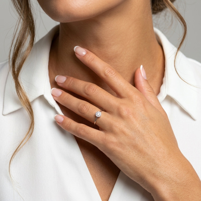 Bague en Argent 925 rhodié et Oxyde de zirconium porté