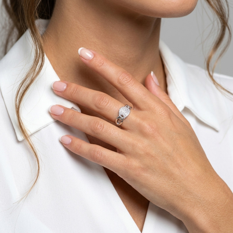 Bague en Argent 925 rhodié et Oxyde de zirconium porté