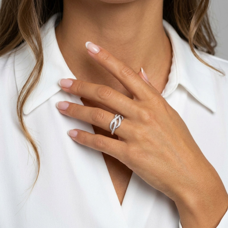 Bague en Argent 925 rhodié et Oxyde de zirconium porté