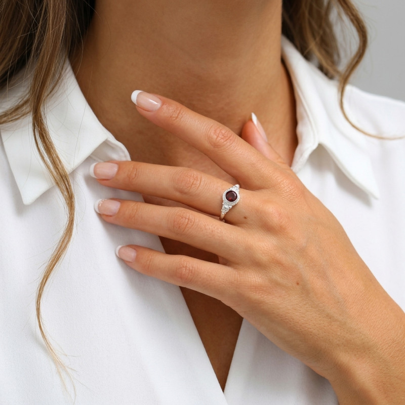 Bague Grenat en Argent 925 - Pierre Ronde 6mm porté