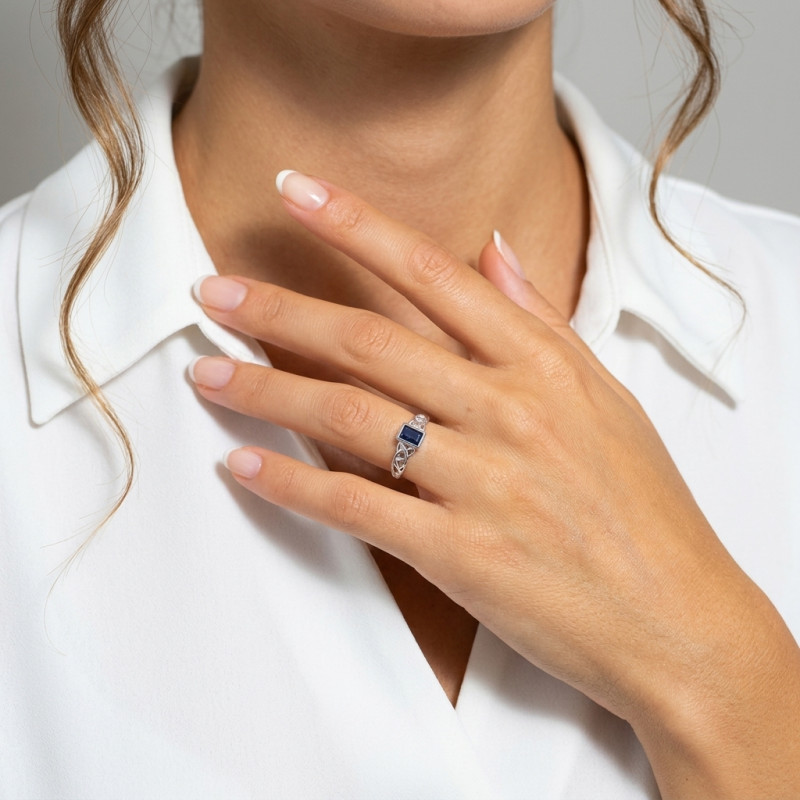 Bague Lapis Argent Motif celtique porté