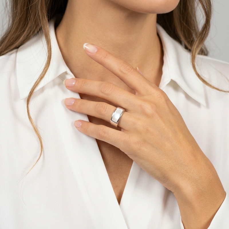 Bague Nacre en Argent 925 porté