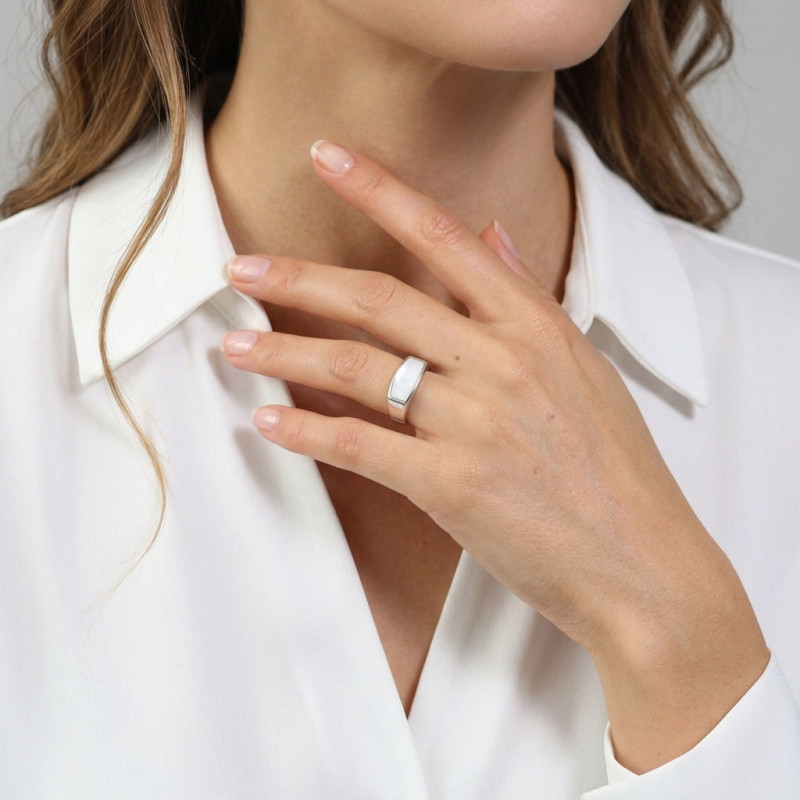 Bague Nacre en Argent 925 porté