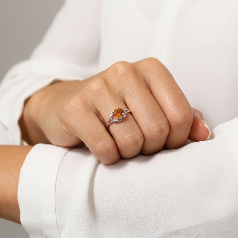 Bague Noeud d'Amour Argent Citrine porté