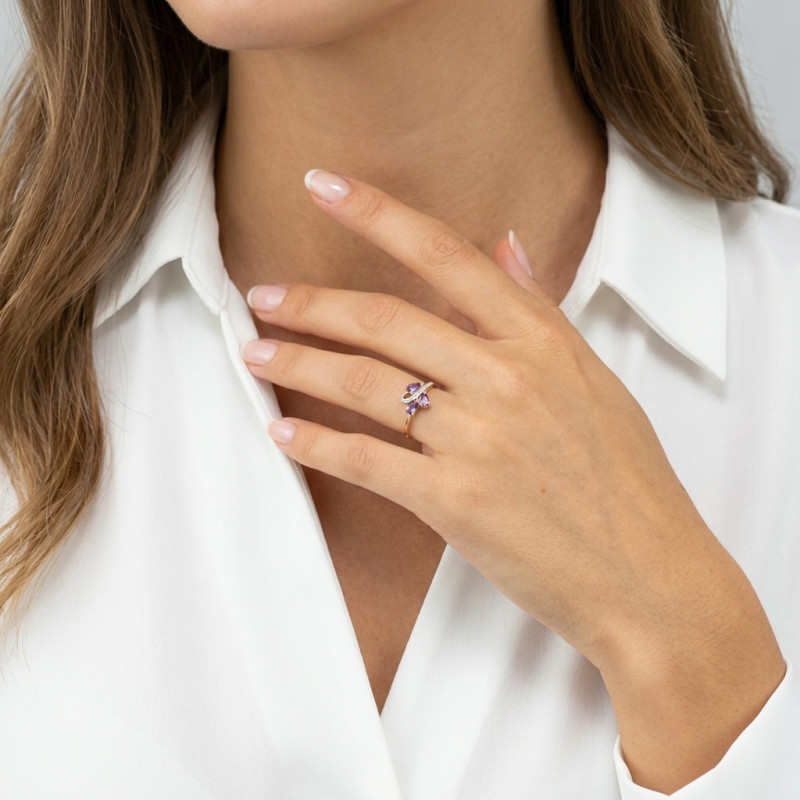 Bague Or jaune 375 Améthyste et Diamant porté
