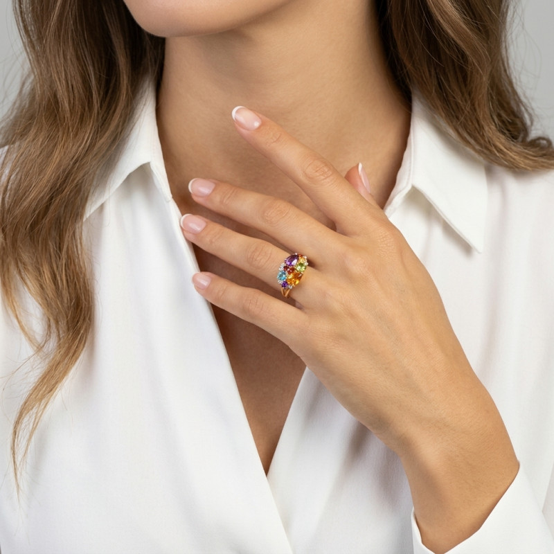 Bague Or Jaune 375 et Pierres fines Multicolores porté
