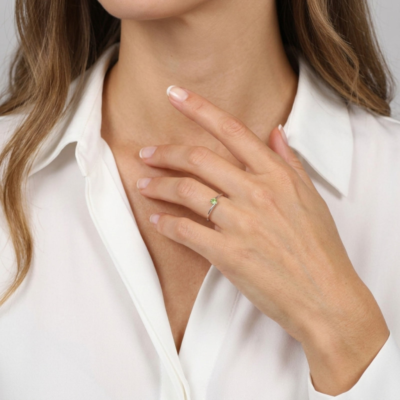 Bague Péridot 3.5mm en Argent porté