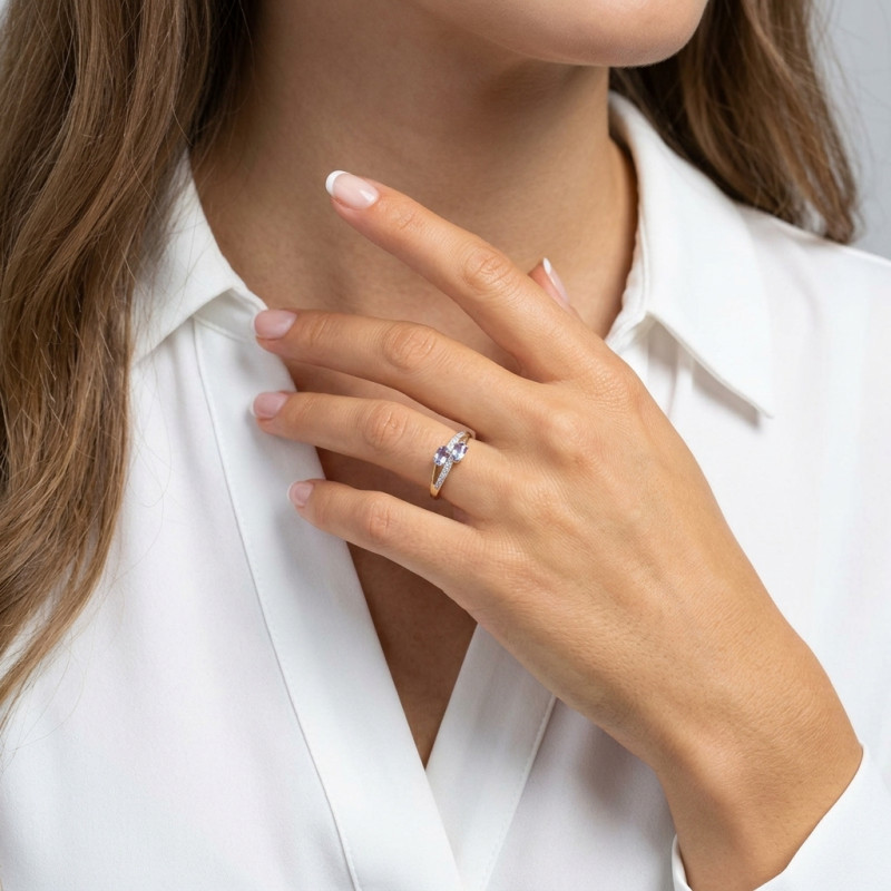 Bague Toi et Moi Tanzanite et Diamant en Or Jaune 375 porté