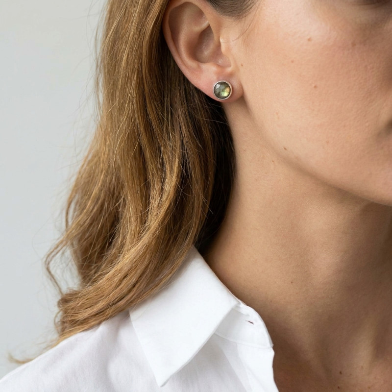 Boucles d'oreilles Argent 925 Labradorite facettée 7mm porté