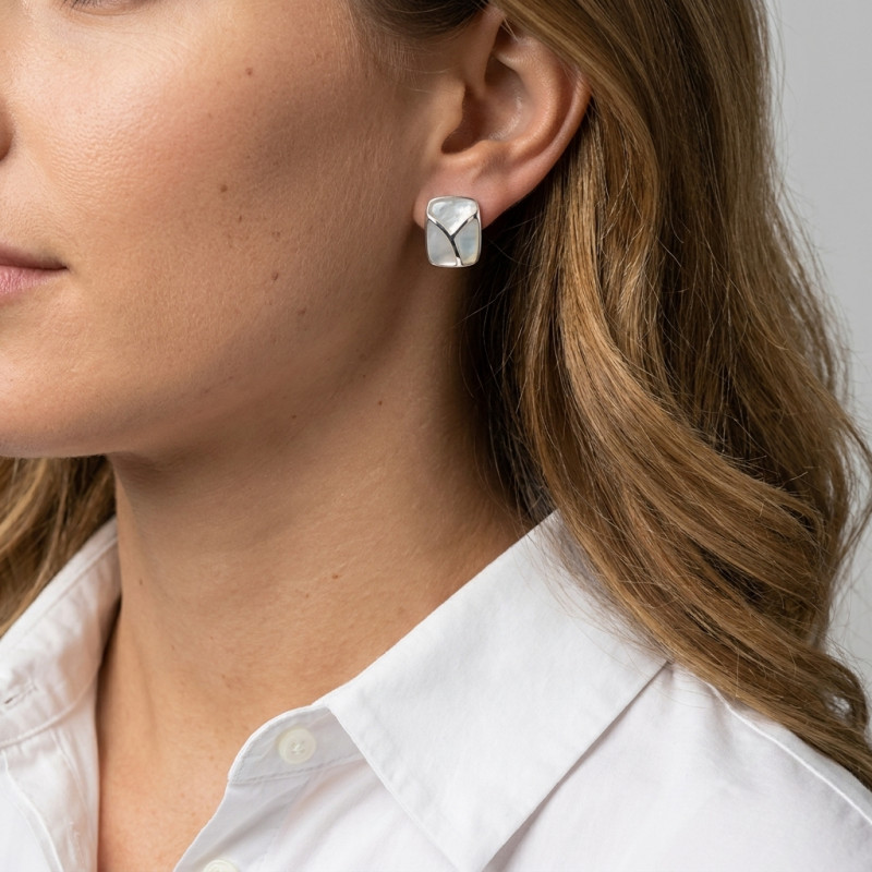 Boucles d'oreilles Argent et Nacre blanche porté