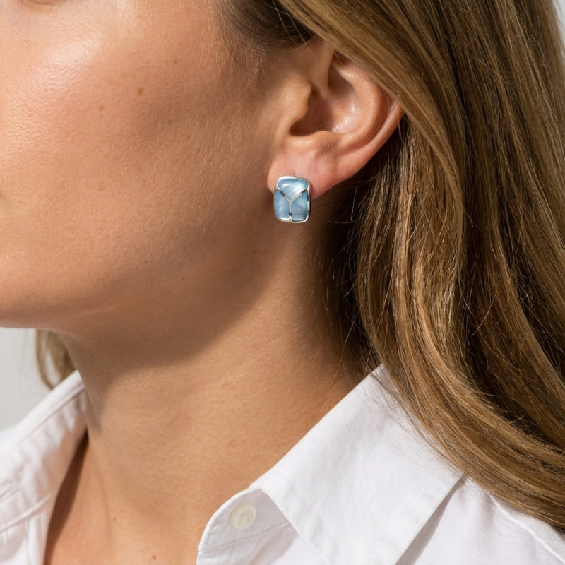 Boucles d'oreilles Argent et Nacre bleue porté