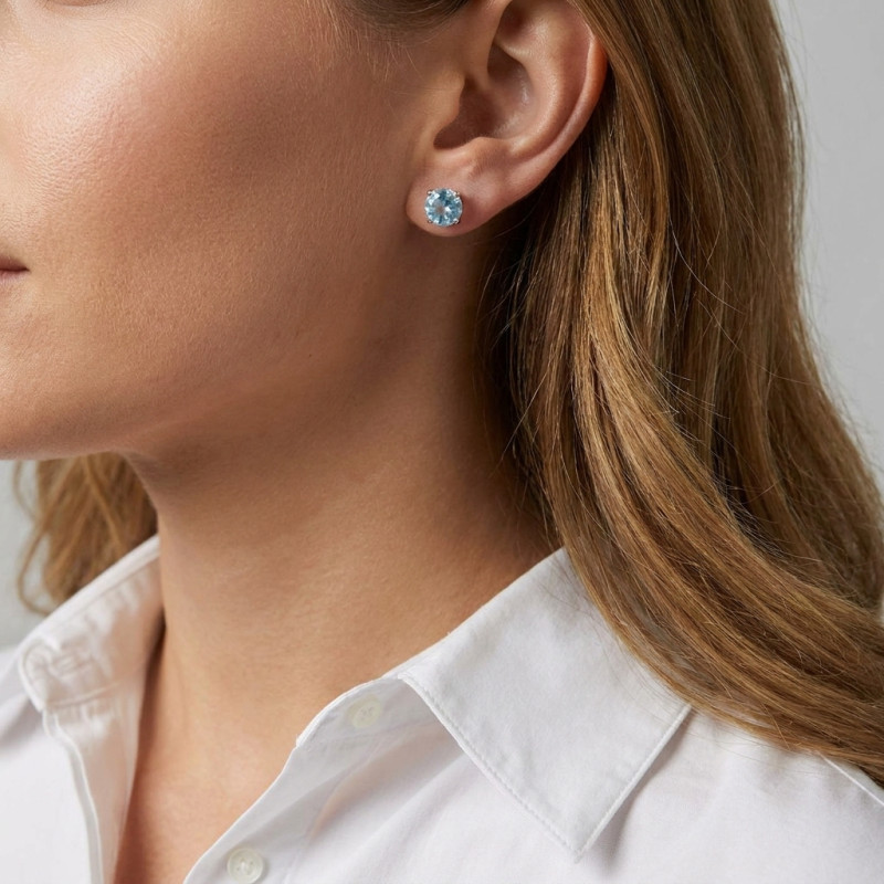 Boucles d'oreilles Argent Topaze Bleue Traitée Ronde 8mm porté