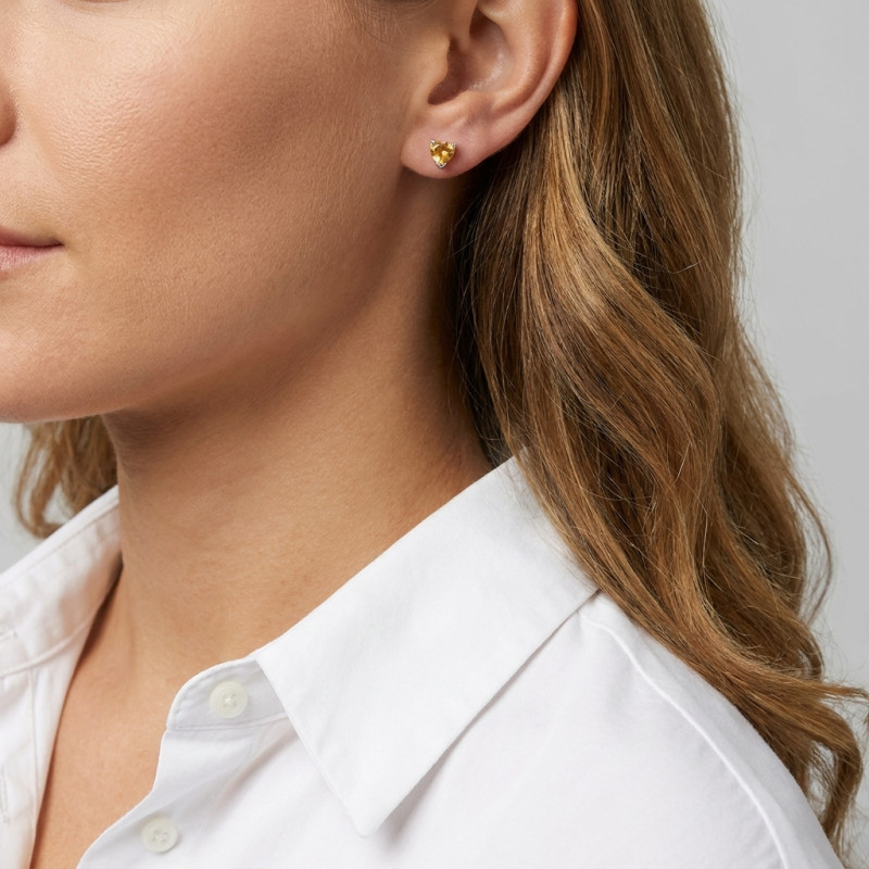 Boucles d'oreilles Coeur Argent 925 Rhodié Citrine porté