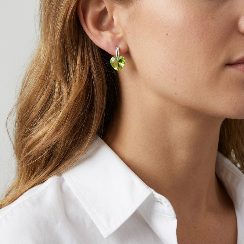Boucles d'oreilles Coeur Argent Oxyde de zirconium Vert porté