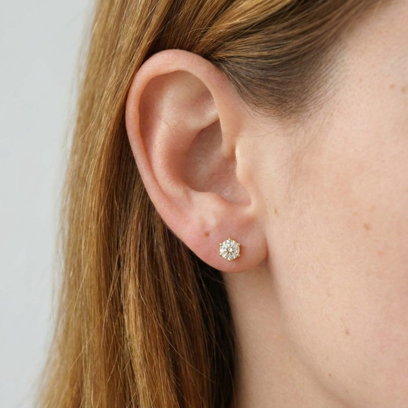 Boucles d'oreilles Diamant 0.88 Carat Or Jaune 750 porté