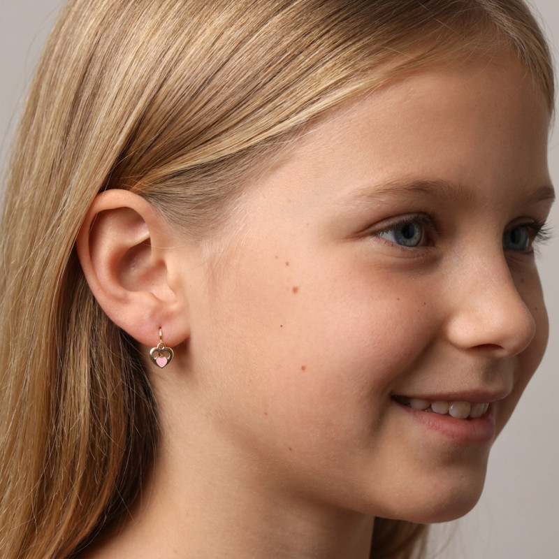 Boucles d'oreilles Dormeuses Motif Coeur en Or 375  porté