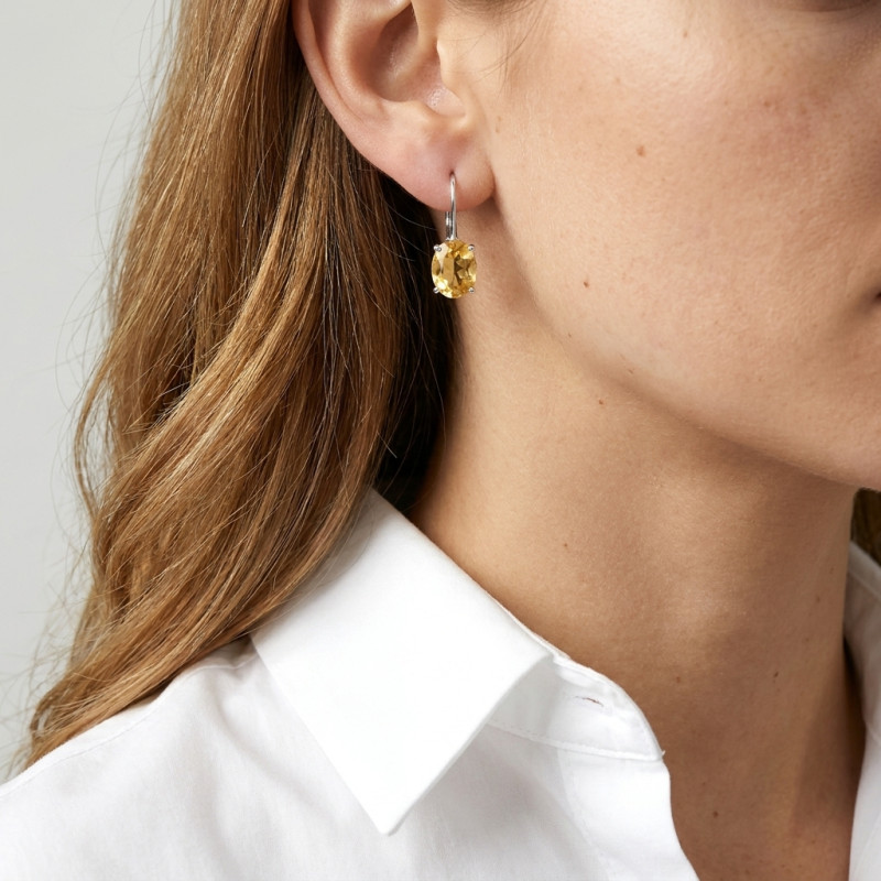 Boucles d'oreilles dormeuses Or Blanc 375 Citrine porté