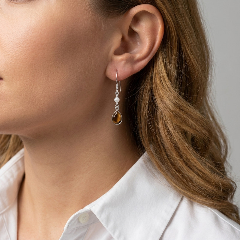 Boucles d'oreilles Oeil de tigre et Labradorite sur  Argent porté