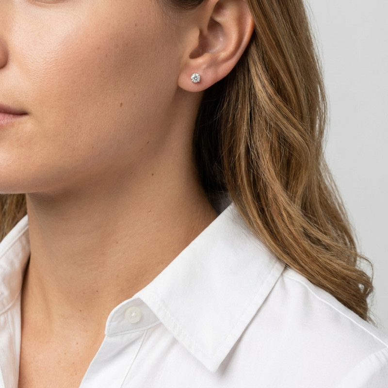 Boucles d'oreilles Or Blanc Diamant 0.56 carat GSi porté