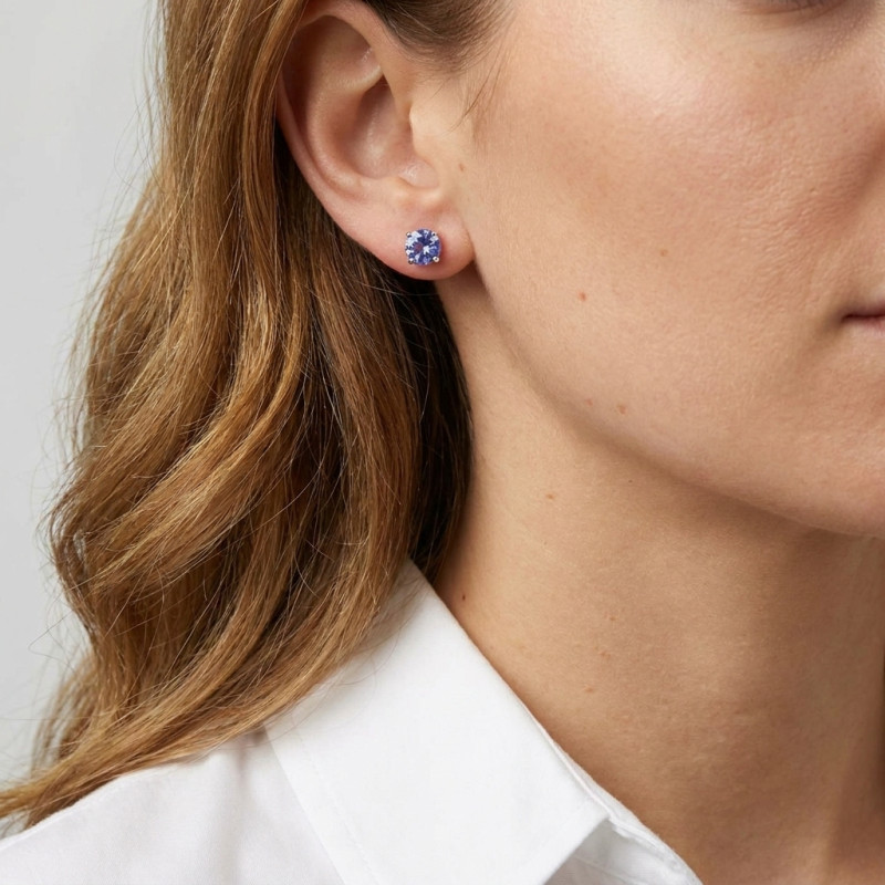 Boucles d'oreilles Or Blanc Tanzanites AAA Rondes 6mm porté