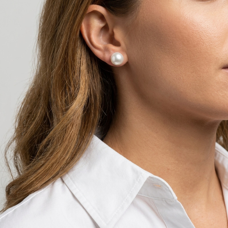 Boucles d'oreilles Or Jaune 750 Perle de culture 10mm porté
