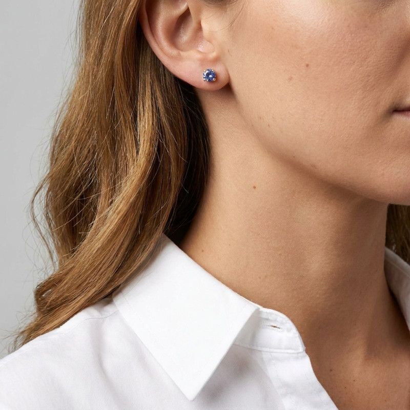 Boucles d'oreilles Or Jaune 750 Saphirs de Ceylan ronds 5mm porté