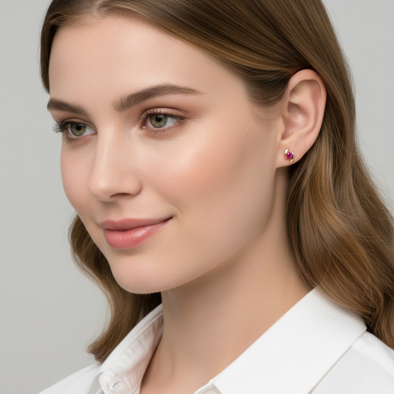 Boucles d'oreilles Or Jaune Rubis 3mm  porté
