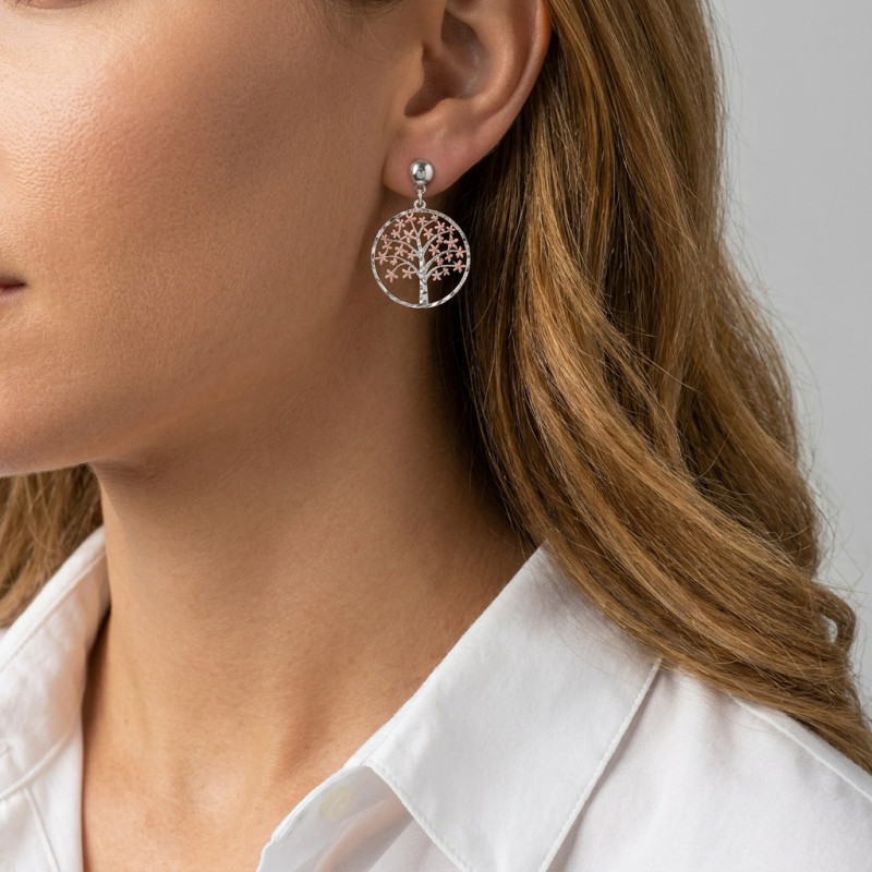 Boucles d'oreilles pendante argent rhodié arbre de vie 2 tons porté