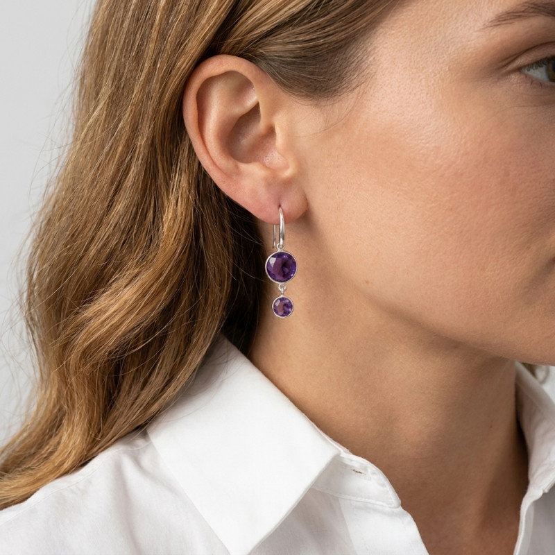 Boucles d'oreilles Pendantes Argent 925 et Améthystes rondes porté