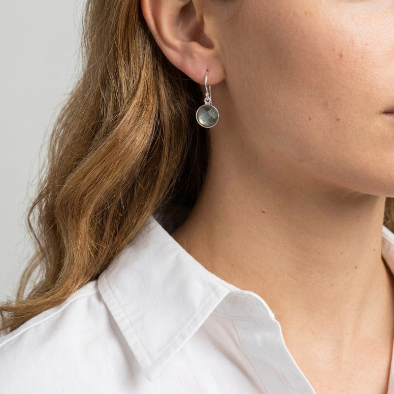 Boucles d'oreilles Pendantes Argent 925  Labradorite Ronde facettée  9mm porté