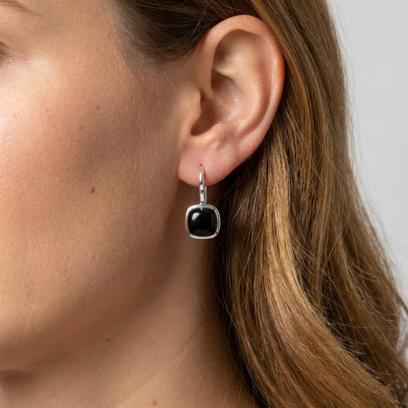 Boucles d'oreilles Pendantes Argent 925  Onyx Coussin 10x10mm porté