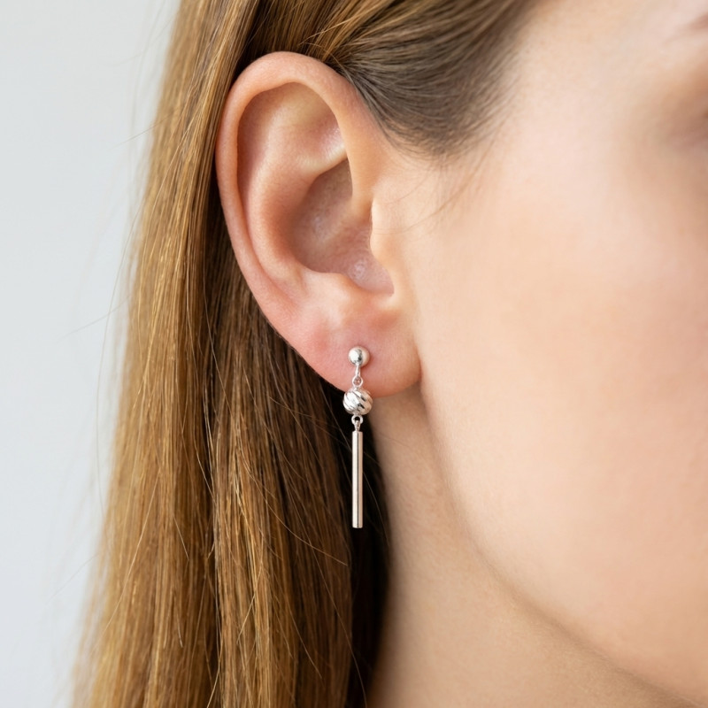 Boucles d'oreilles pendantes Argent 925 rhodié boule d'argent et barre porté
