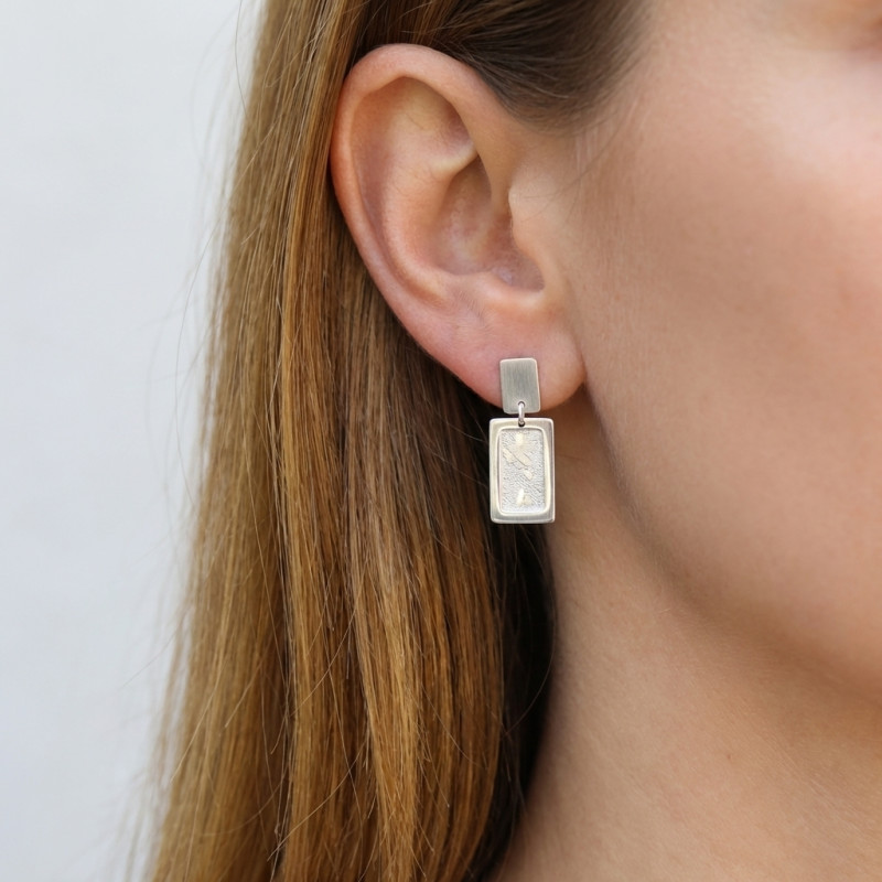 Boucles d'oreilles pendantes Argent 925 rhodié Rectangle brossé porté