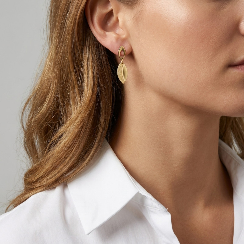 Boucles d'oreilles Pendantes Argent Doré Navettes porté