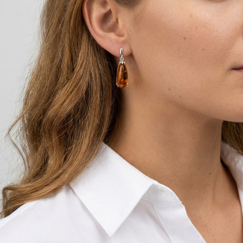 Boucles d'oreilles pendantes argent et ambre goutte de 8x20mm porté