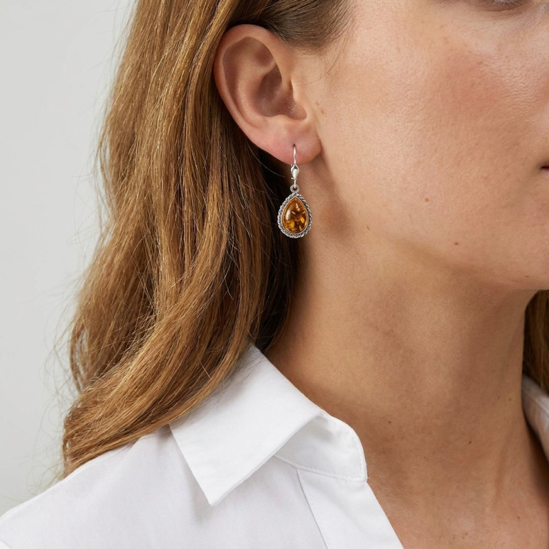 Boucles d'oreilles Pendantes Argent et Ambre porté