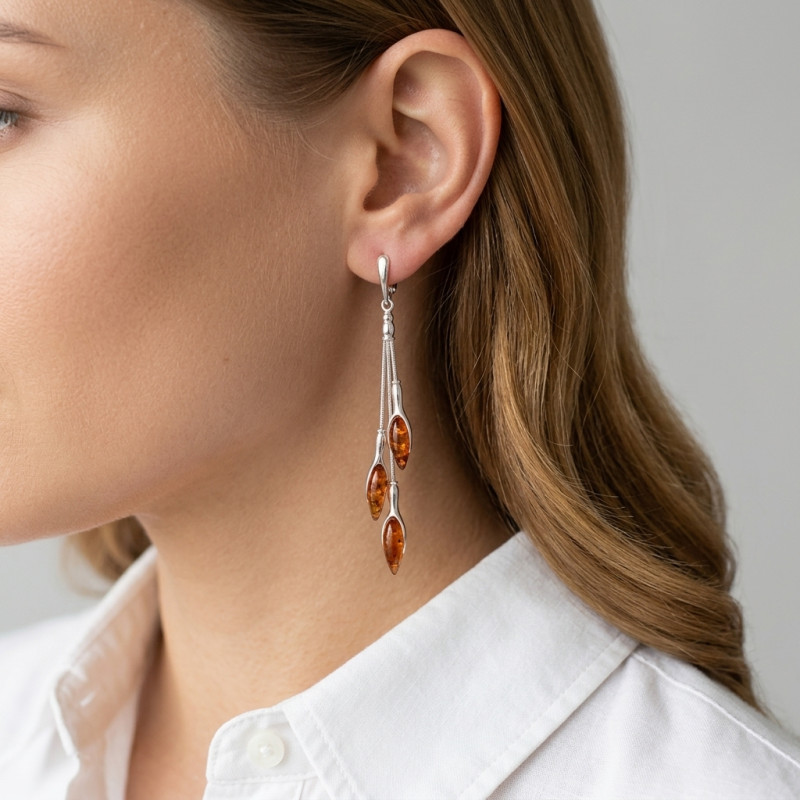Boucles d'oreilles pendantes Argent et Ambre porté